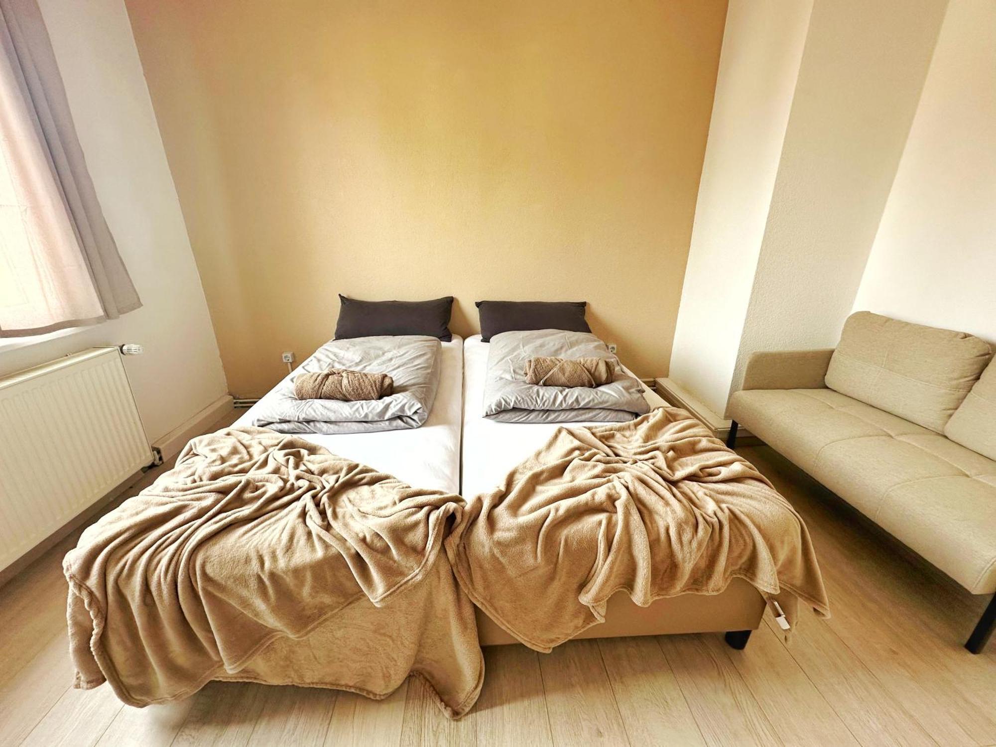 Cozy Vacations Home In The Black Forest فيلينغن سشفايننغ الغرفة الصورة